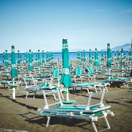 Hotel Residence Key Club モンタルト・ディ・カストロ エクステリア 写真