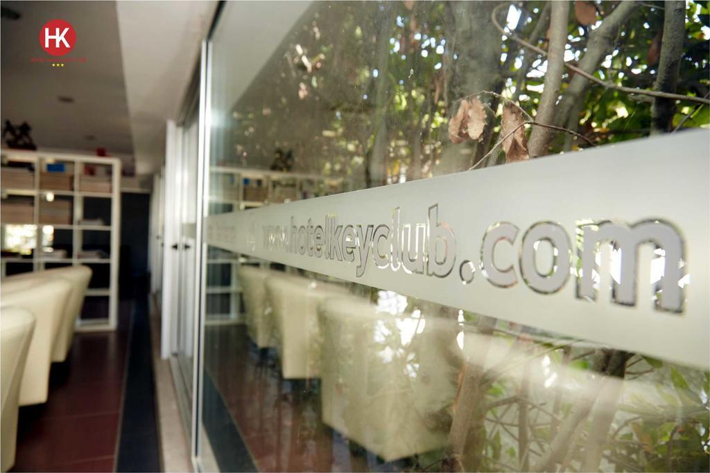 Hotel Residence Key Club モンタルト・ディ・カストロ エクステリア 写真